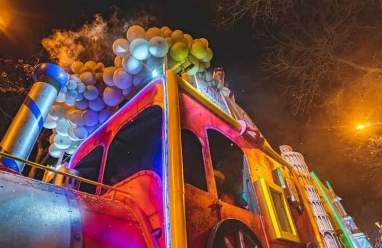 Fondo de globos para fotomatón en evento de empresa